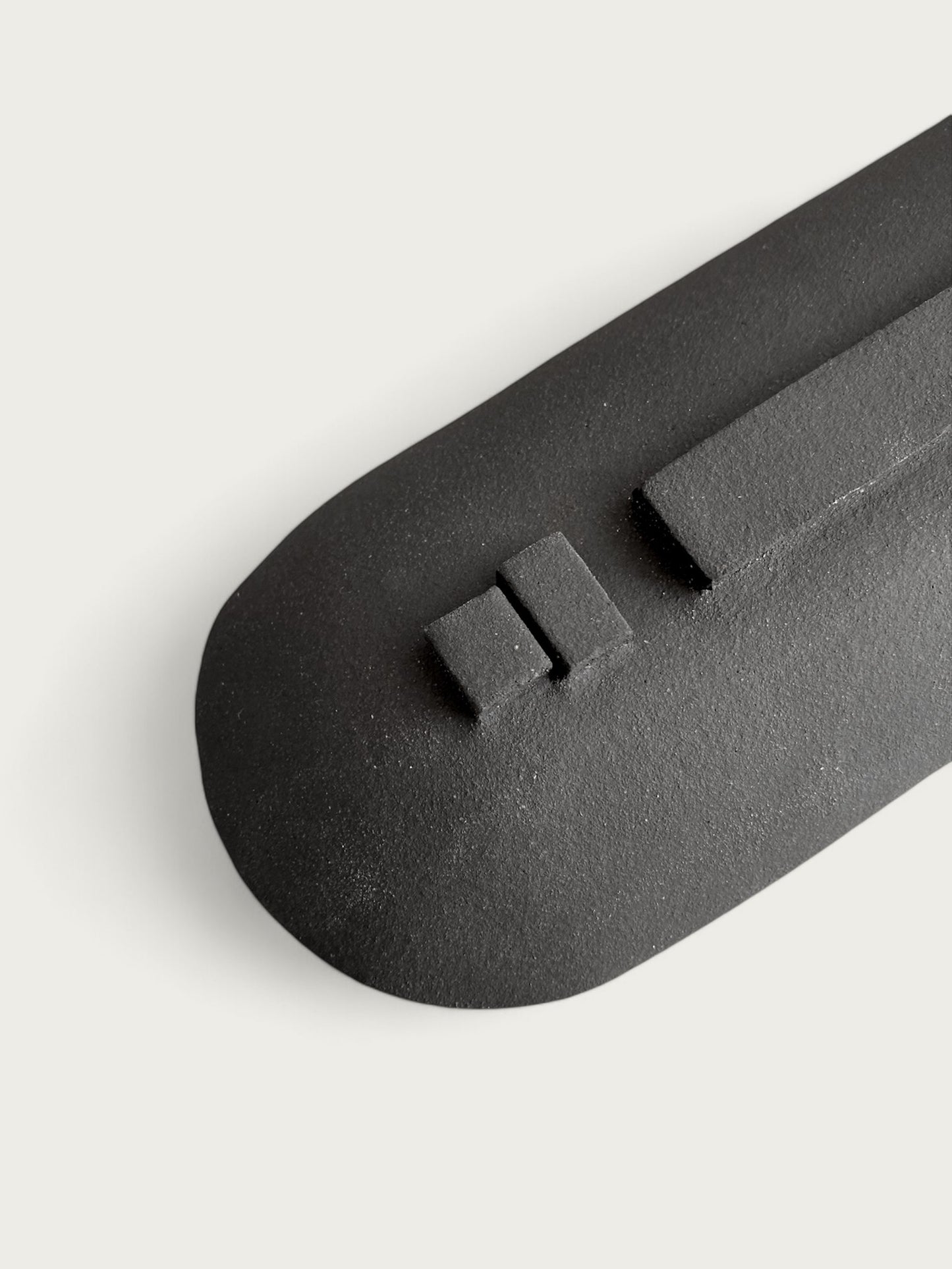 Black Ceramic Mask | L31